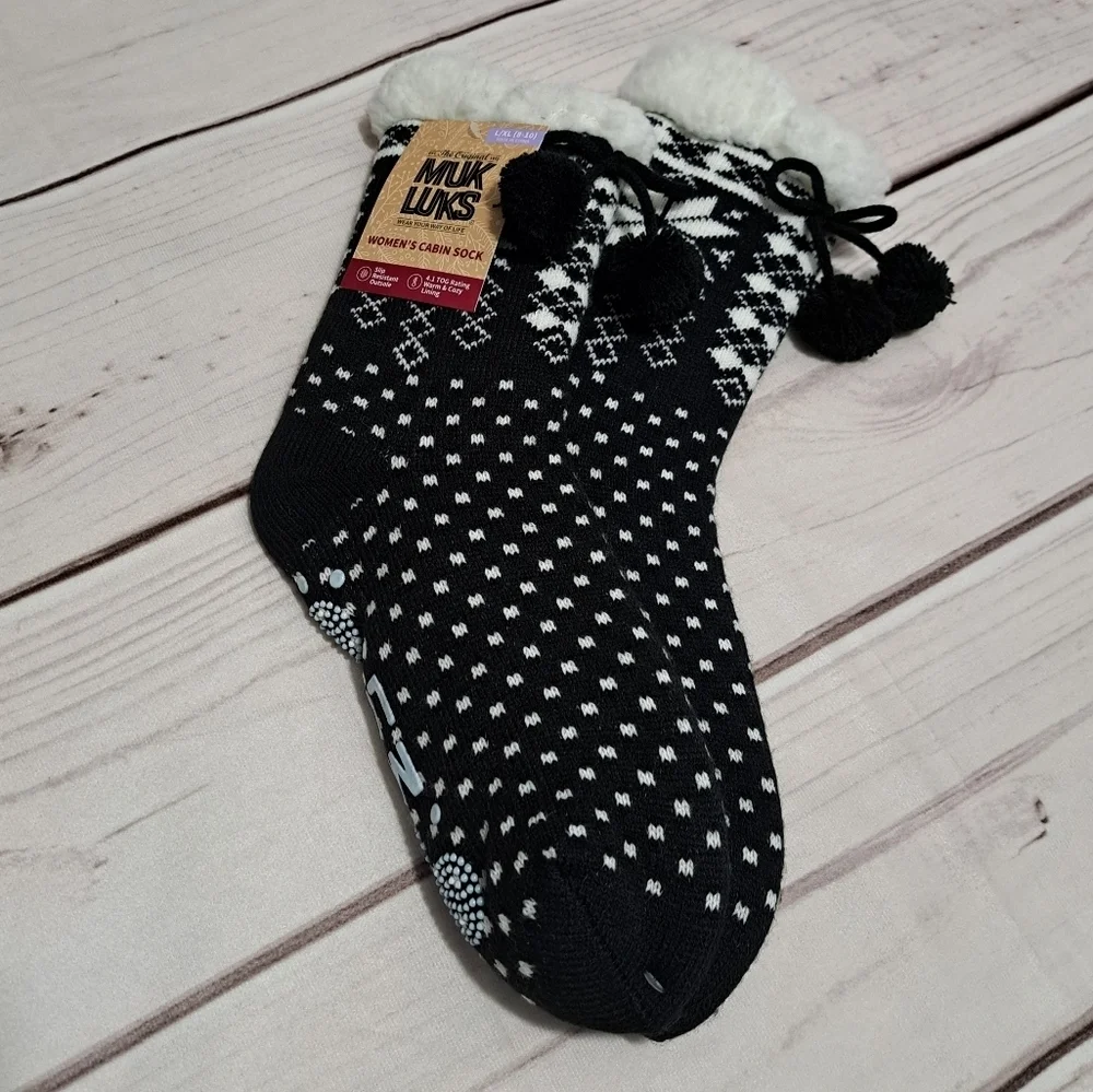 Muk Luks Black and White Cabin Socks L/XL 8-10